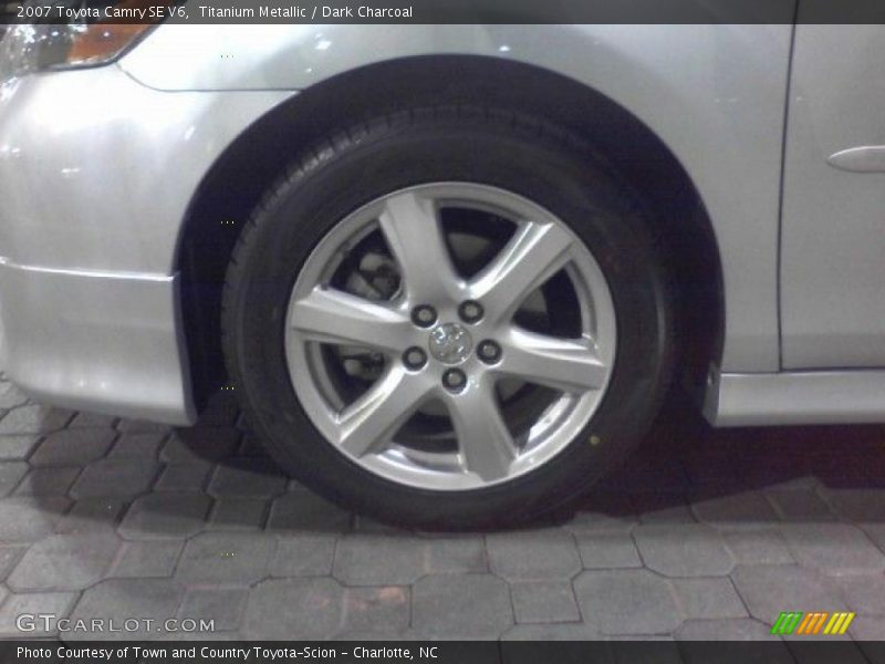 Titanium Metallic / Dark Charcoal 2007 Toyota Camry SE V6