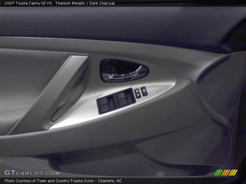 Titanium Metallic / Dark Charcoal 2007 Toyota Camry SE V6