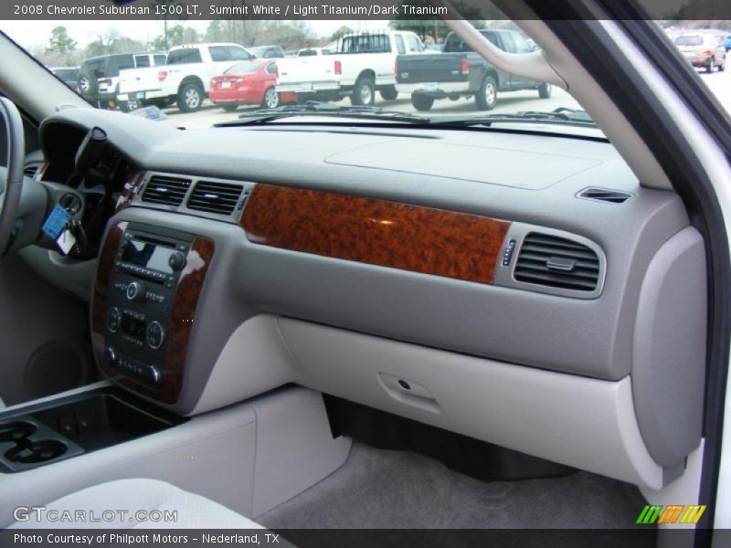 Summit White / Light Titanium/Dark Titanium 2008 Chevrolet Suburban 1500 LT