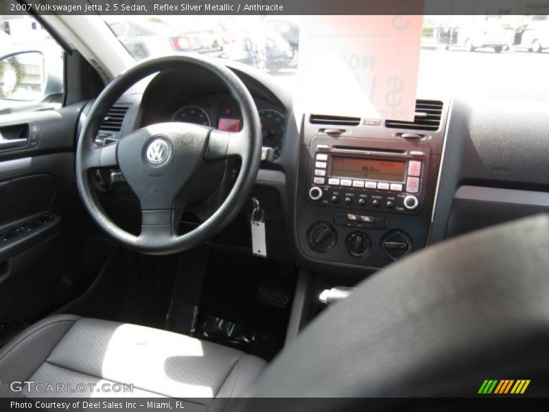 Reflex Silver Metallic / Anthracite 2007 Volkswagen Jetta 2.5 Sedan