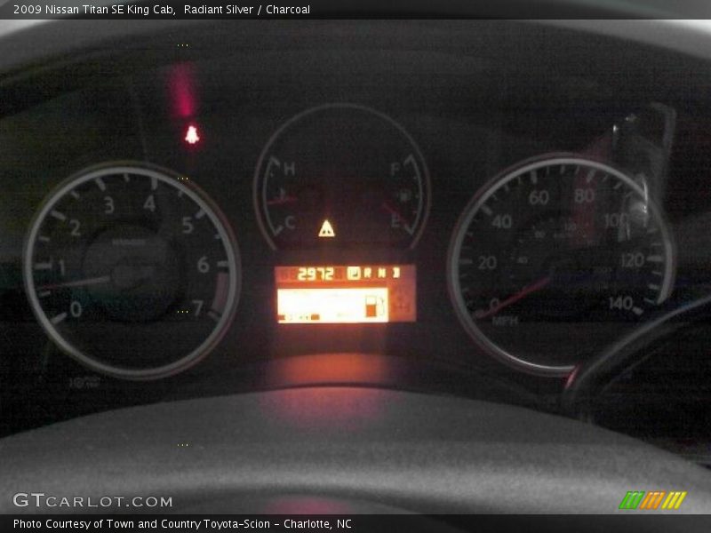 Radiant Silver / Charcoal 2009 Nissan Titan SE King Cab