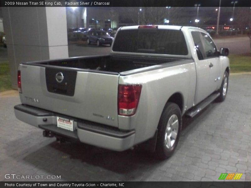 Radiant Silver / Charcoal 2009 Nissan Titan SE King Cab