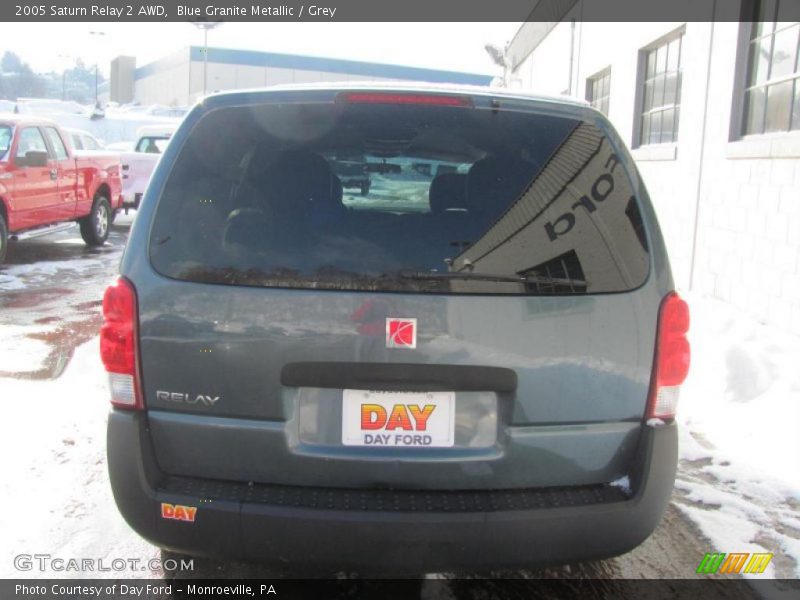 Blue Granite Metallic / Grey 2005 Saturn Relay 2 AWD
