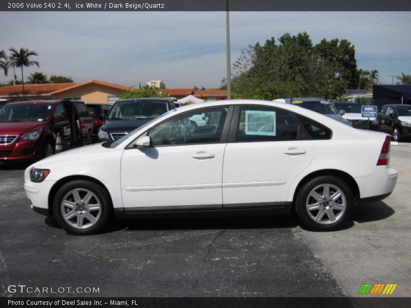 Ice White / Dark Beige/Quartz 2006 Volvo S40 2.4i