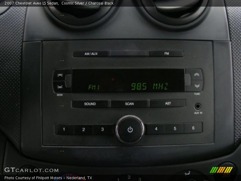 Cosmic Silver / Charcoal Black 2007 Chevrolet Aveo LS Sedan