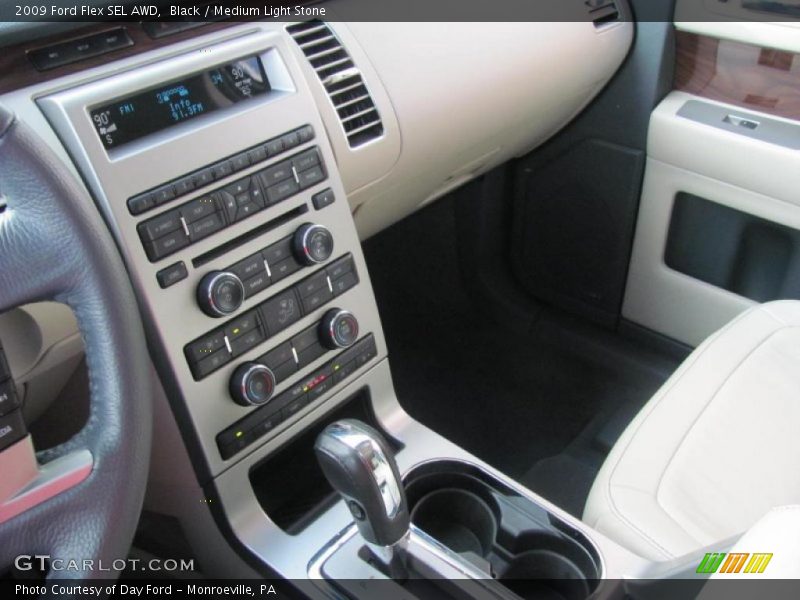 Black / Medium Light Stone 2009 Ford Flex SEL AWD