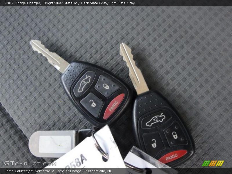 Bright Silver Metallic / Dark Slate Gray/Light Slate Gray 2007 Dodge Charger