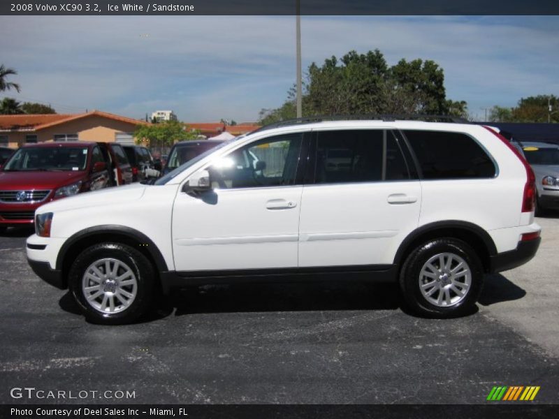 Ice White / Sandstone 2008 Volvo XC90 3.2