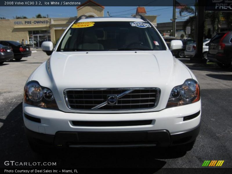 Ice White / Sandstone 2008 Volvo XC90 3.2