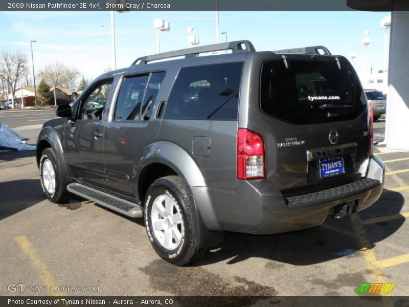 Storm Gray / Charcoal 2009 Nissan Pathfinder SE 4x4