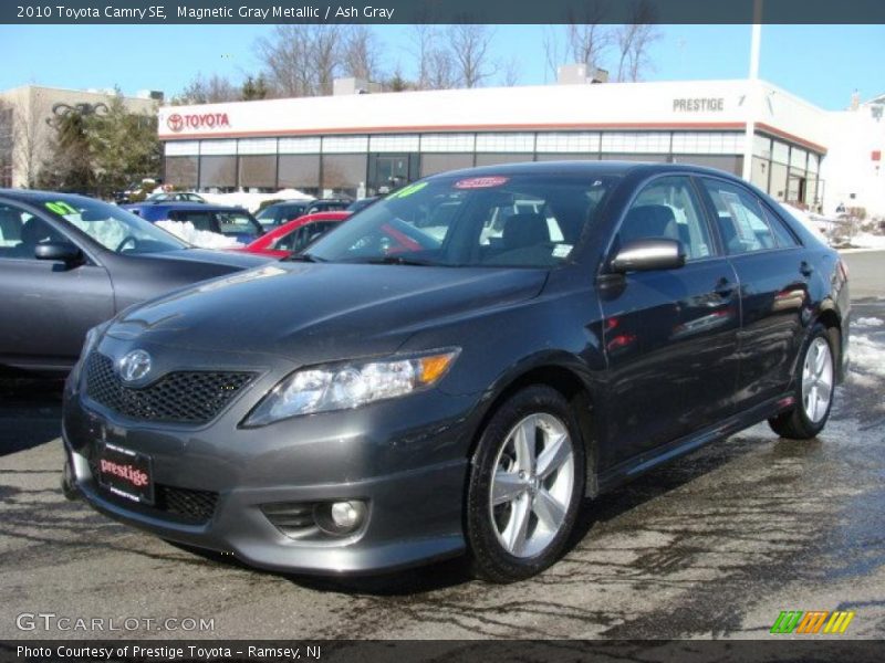 Magnetic Gray Metallic / Ash Gray 2010 Toyota Camry SE