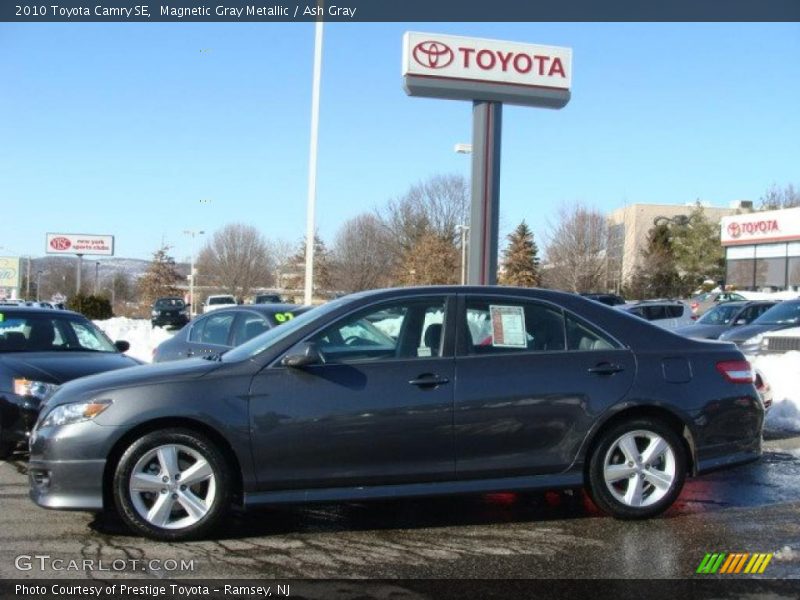 Magnetic Gray Metallic / Ash Gray 2010 Toyota Camry SE