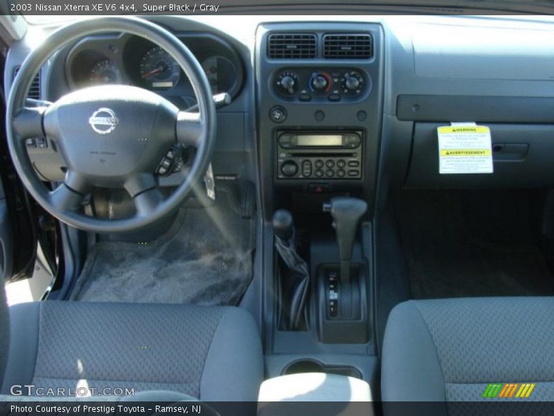 Super Black / Gray 2003 Nissan Xterra XE V6 4x4
