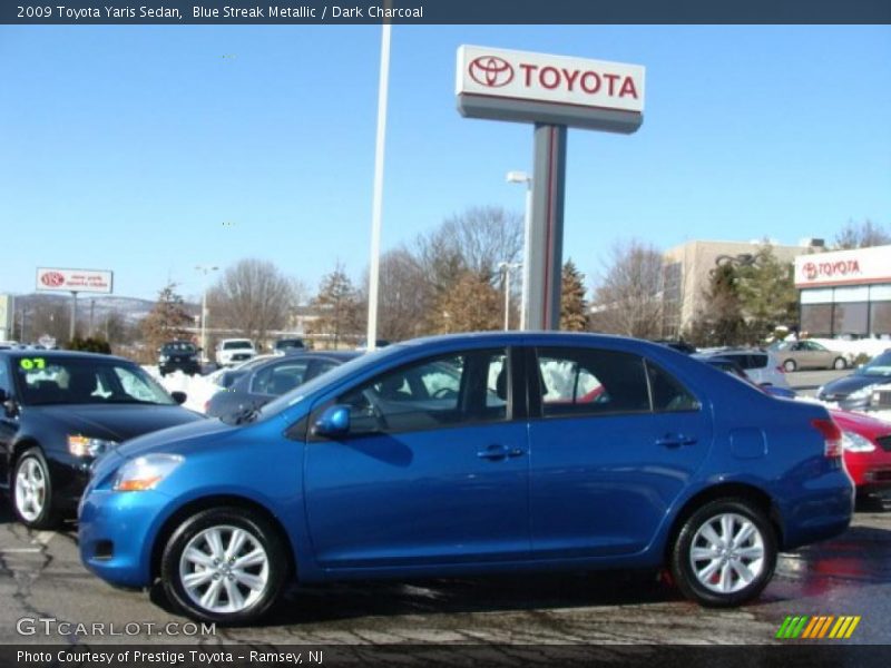 Blue Streak Metallic / Dark Charcoal 2009 Toyota Yaris Sedan
