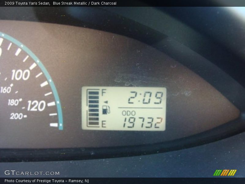 Blue Streak Metallic / Dark Charcoal 2009 Toyota Yaris Sedan