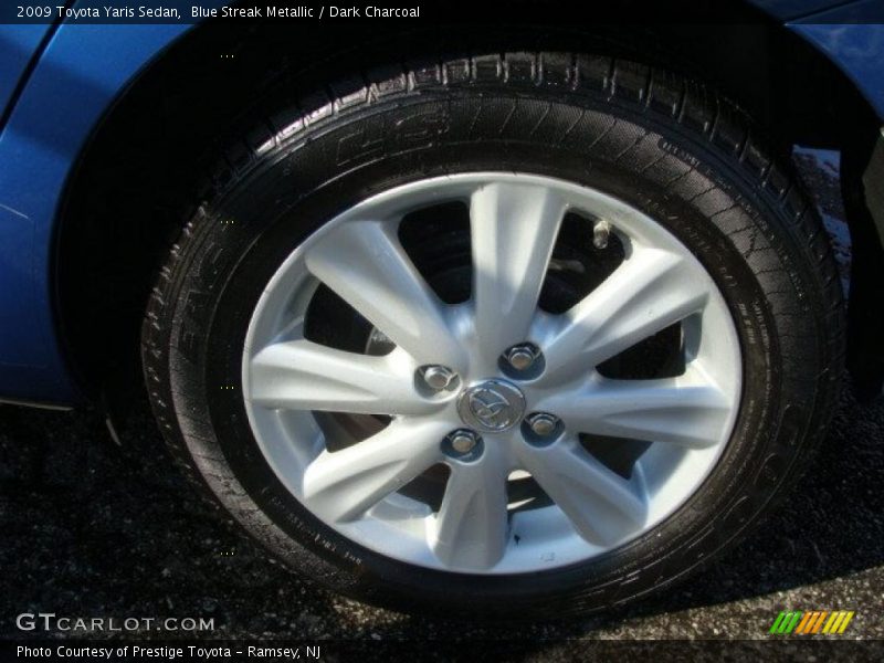 Blue Streak Metallic / Dark Charcoal 2009 Toyota Yaris Sedan