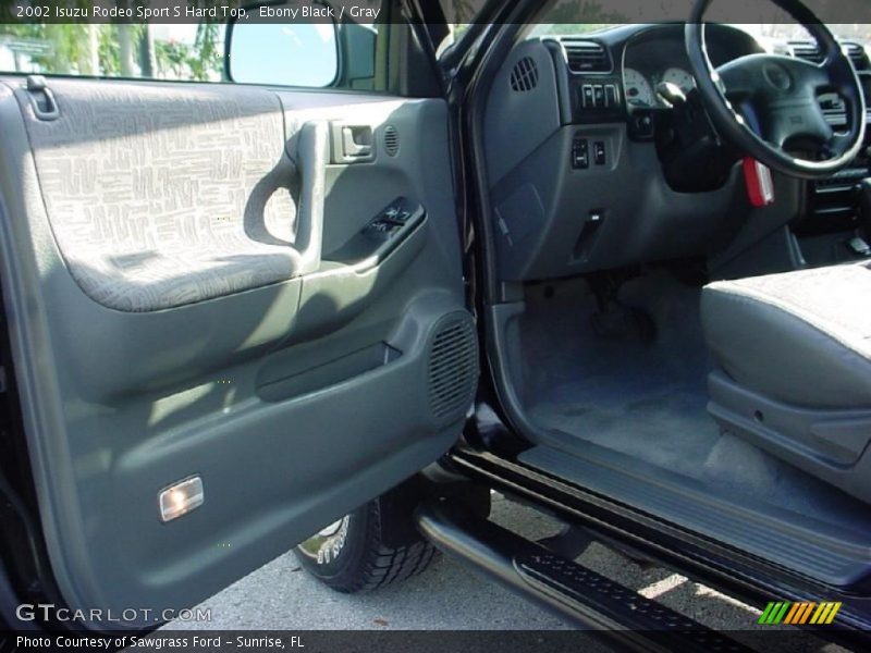 Ebony Black / Gray 2002 Isuzu Rodeo Sport S Hard Top