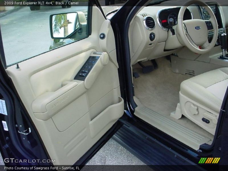 Black / Camel 2009 Ford Explorer XLT 4x4
