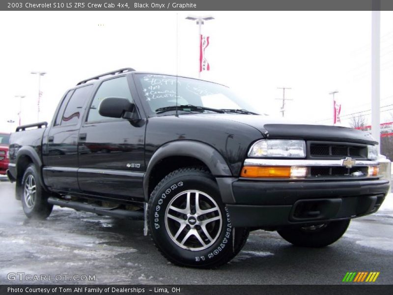 Black Onyx / Graphite 2003 Chevrolet S10 LS ZR5 Crew Cab 4x4