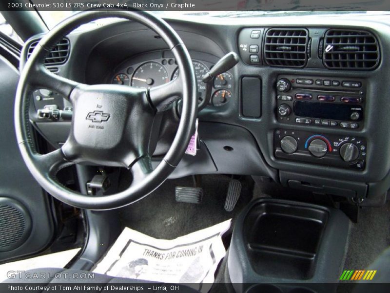 Black Onyx / Graphite 2003 Chevrolet S10 LS ZR5 Crew Cab 4x4