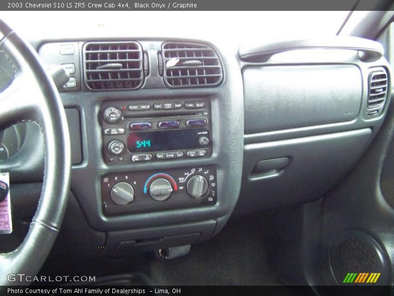 Black Onyx / Graphite 2003 Chevrolet S10 LS ZR5 Crew Cab 4x4