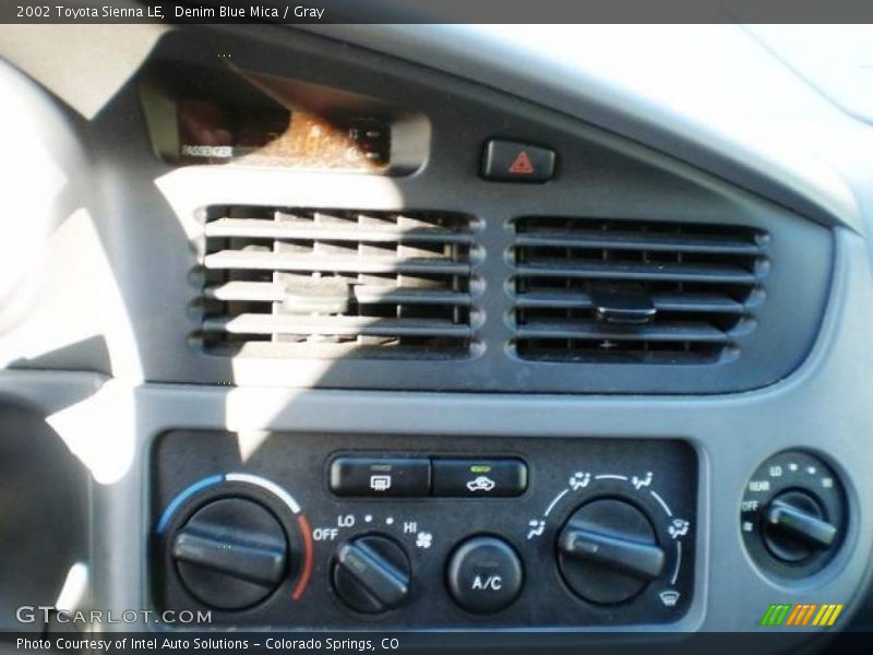 Denim Blue Mica / Gray 2002 Toyota Sienna LE