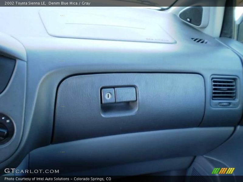 Denim Blue Mica / Gray 2002 Toyota Sienna LE