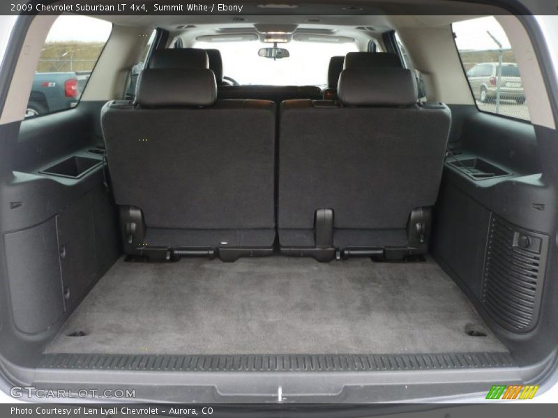 Summit White / Ebony 2009 Chevrolet Suburban LT 4x4