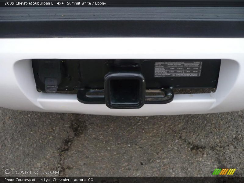 Summit White / Ebony 2009 Chevrolet Suburban LT 4x4