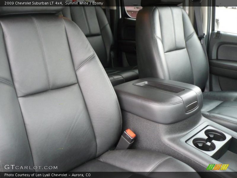 Summit White / Ebony 2009 Chevrolet Suburban LT 4x4