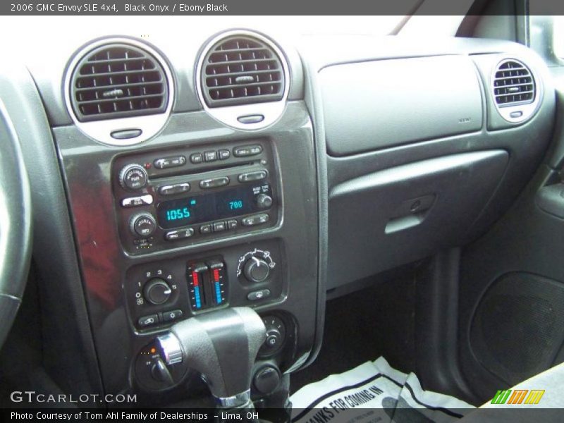 Black Onyx / Ebony Black 2006 GMC Envoy SLE 4x4