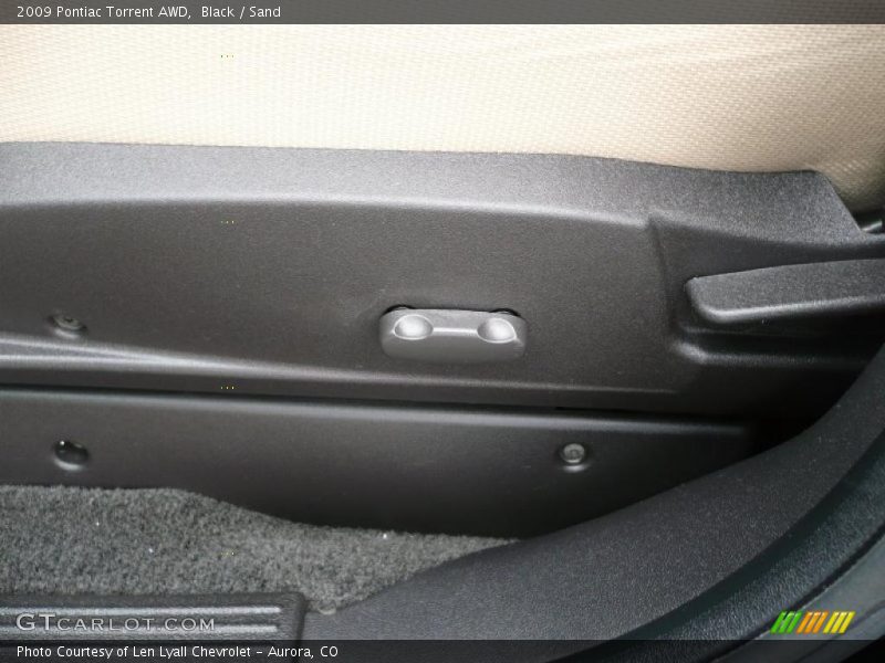 Black / Sand 2009 Pontiac Torrent AWD