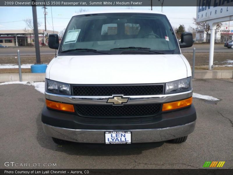 Summit White / Medium Pewter 2009 Chevrolet Express LS 3500 Passenger Van