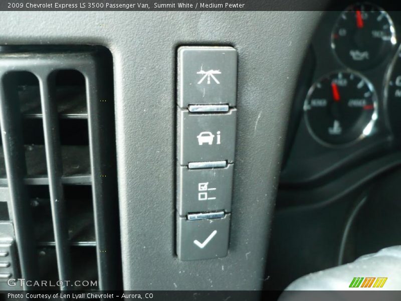 Summit White / Medium Pewter 2009 Chevrolet Express LS 3500 Passenger Van
