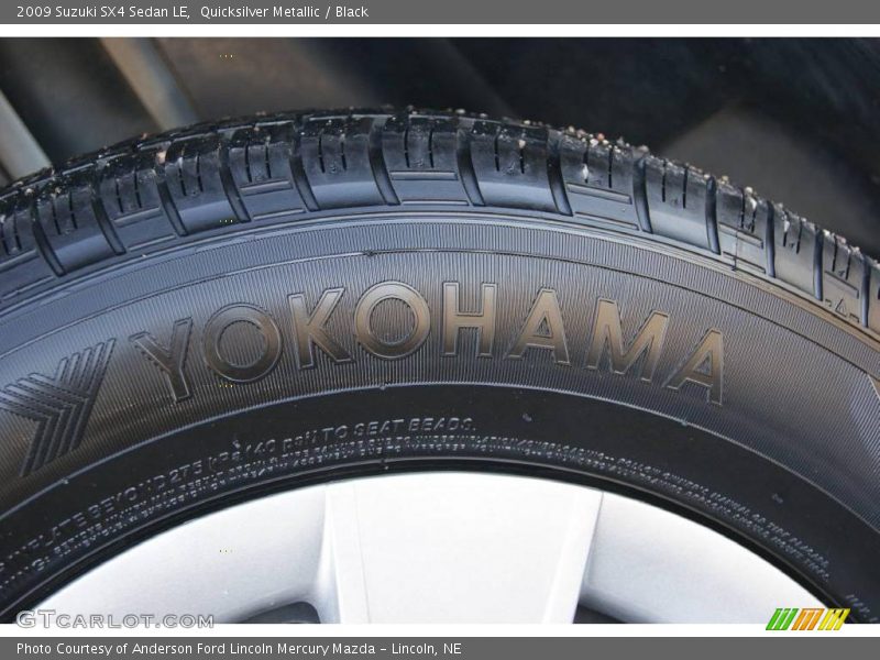 Quicksilver Metallic / Black 2009 Suzuki SX4 Sedan LE