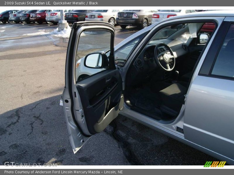 Quicksilver Metallic / Black 2009 Suzuki SX4 Sedan LE