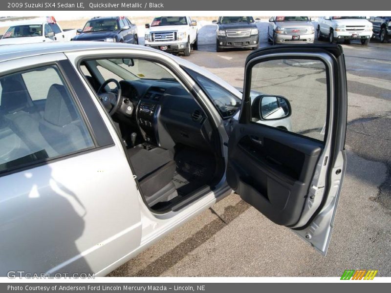 Quicksilver Metallic / Black 2009 Suzuki SX4 Sedan LE