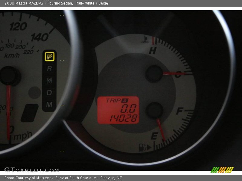 Rally White / Beige 2008 Mazda MAZDA3 i Touring Sedan