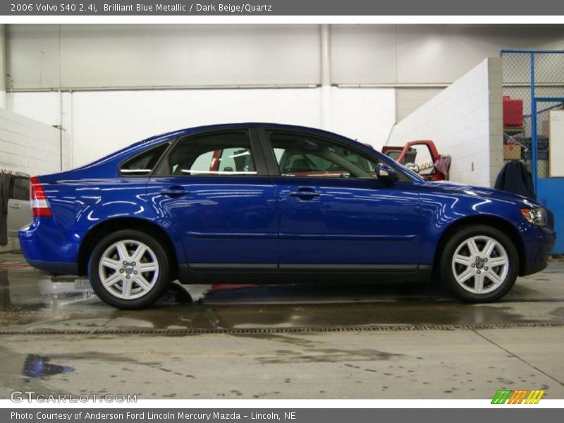 Brilliant Blue Metallic / Dark Beige/Quartz 2006 Volvo S40 2.4i