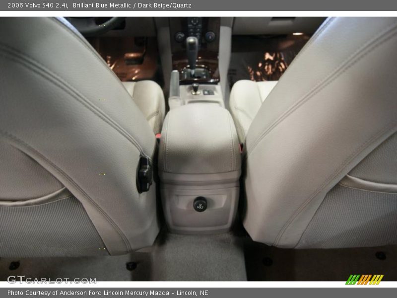 Brilliant Blue Metallic / Dark Beige/Quartz 2006 Volvo S40 2.4i