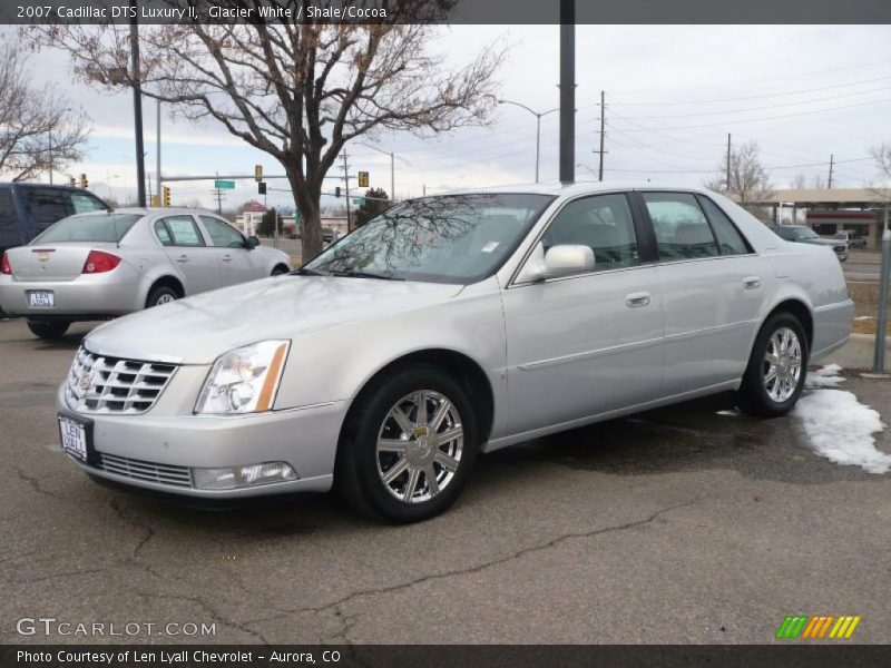Glacier White / Shale/Cocoa 2007 Cadillac DTS Luxury II