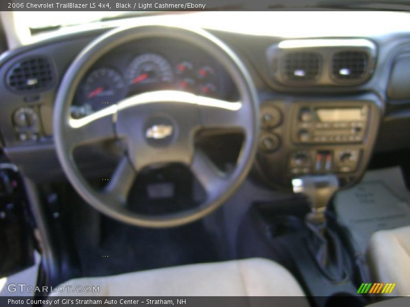 Black / Light Cashmere/Ebony 2006 Chevrolet TrailBlazer LS 4x4