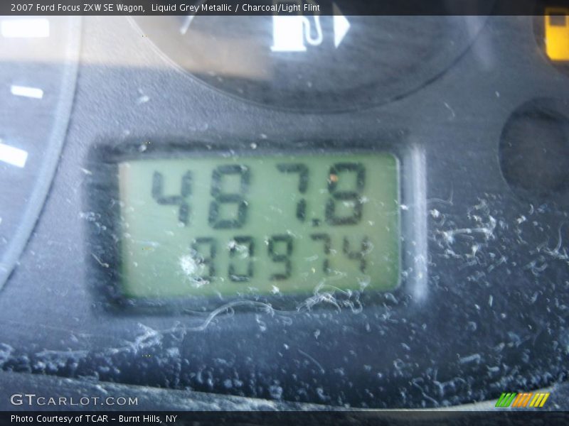 Liquid Grey Metallic / Charcoal/Light Flint 2007 Ford Focus ZXW SE Wagon