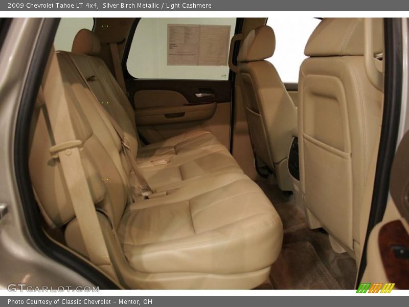 Silver Birch Metallic / Light Cashmere 2009 Chevrolet Tahoe LT 4x4