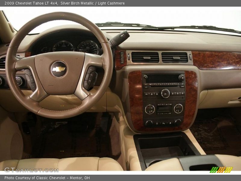 Silver Birch Metallic / Light Cashmere 2009 Chevrolet Tahoe LT 4x4