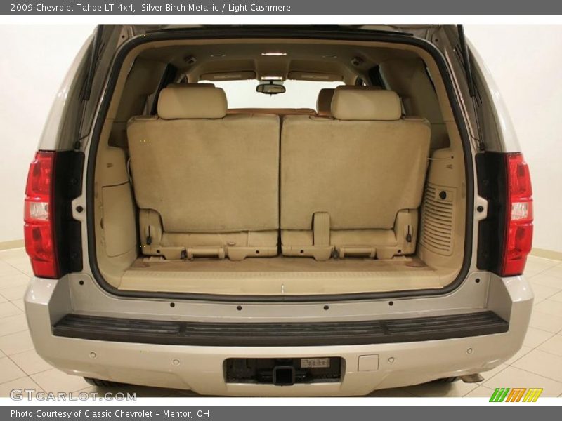 Silver Birch Metallic / Light Cashmere 2009 Chevrolet Tahoe LT 4x4