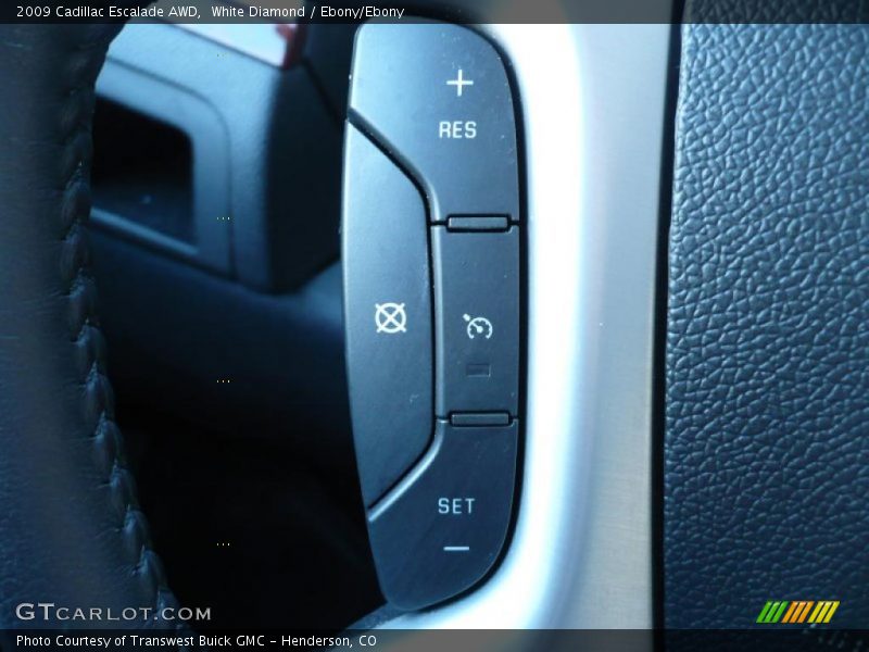 White Diamond / Ebony/Ebony 2009 Cadillac Escalade AWD