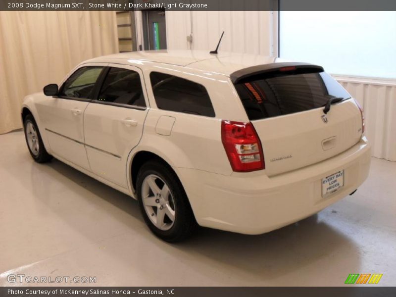 Stone White / Dark Khaki/Light Graystone 2008 Dodge Magnum SXT