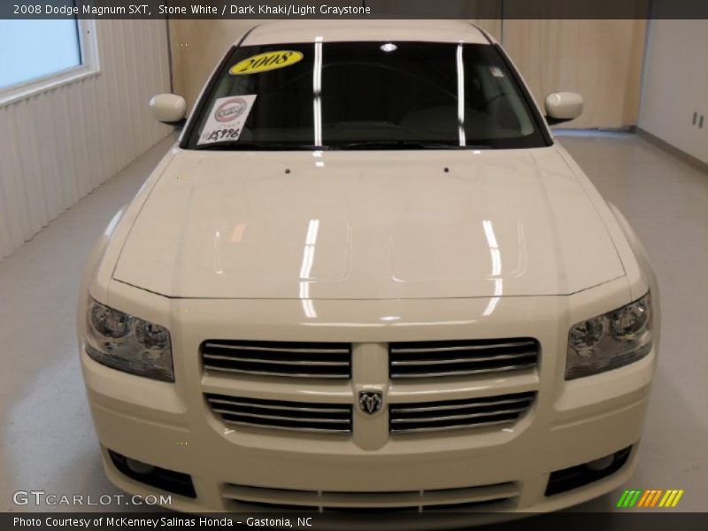 Stone White / Dark Khaki/Light Graystone 2008 Dodge Magnum SXT