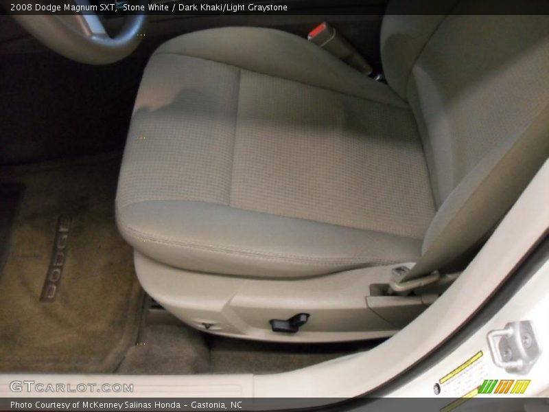 Stone White / Dark Khaki/Light Graystone 2008 Dodge Magnum SXT